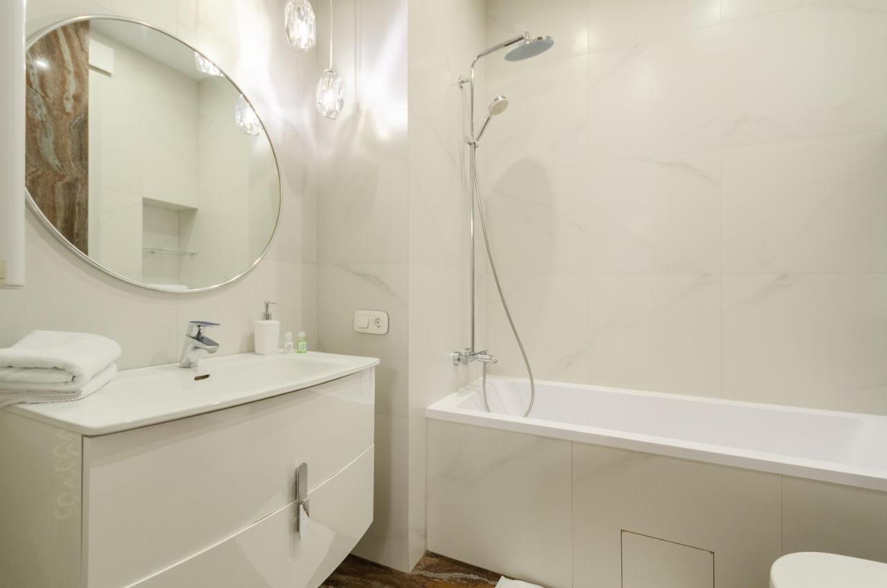 קייב Petrovdom 11-212 In Rc Central Park Residence Complex מראה חיצוני תמונה